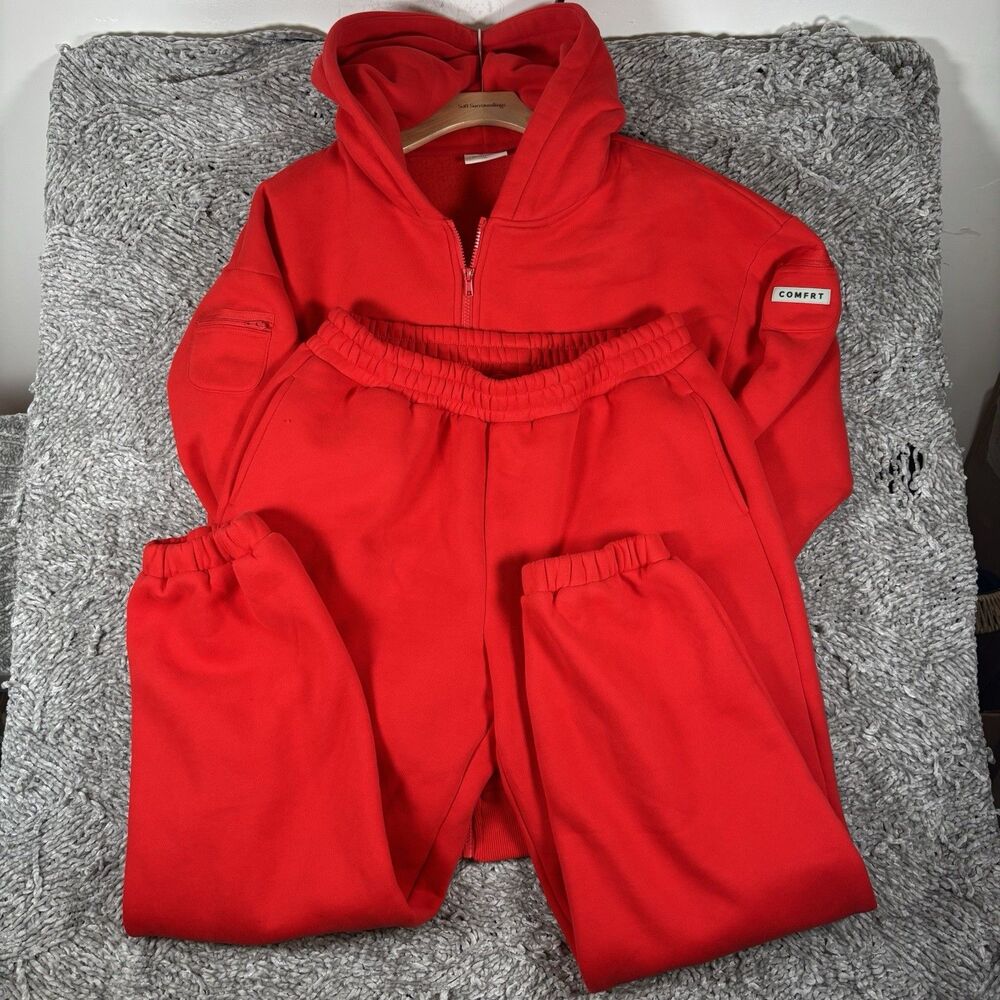 Comfrt Hoodie & Sweat Pants Set Size XL Hoodie Large Pants Red Activewear Winter